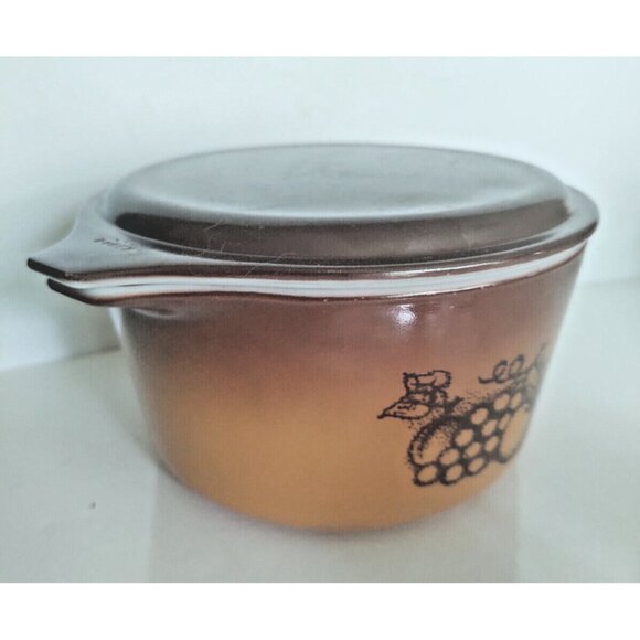 Vintage Pyrex Old Orchard Casserole Dish 473 1 Qt  Bowl w Lid - Picture 3 of 15